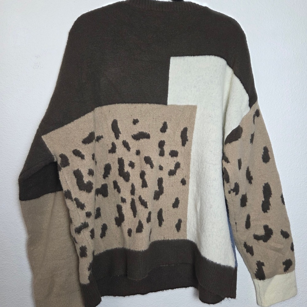 Davi & Dani Patchwork Leopard print sweater Women… - image 2